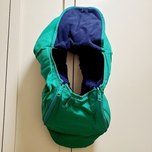 INFANT Car Seat Carrier Cover. - Picture 2 of 8